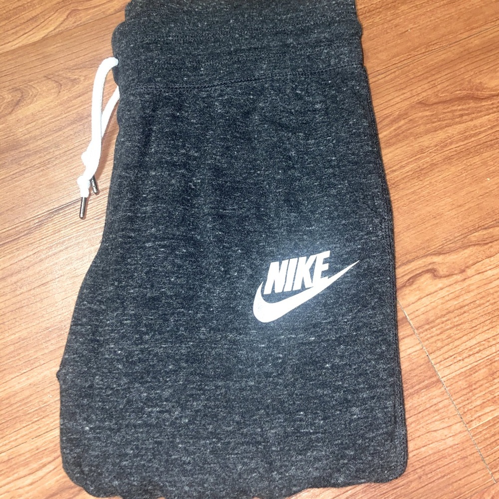 Nike capri sweats